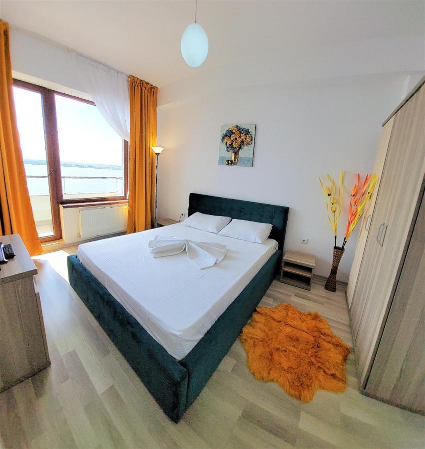 North Club Apartments Mamaia Exterior photo