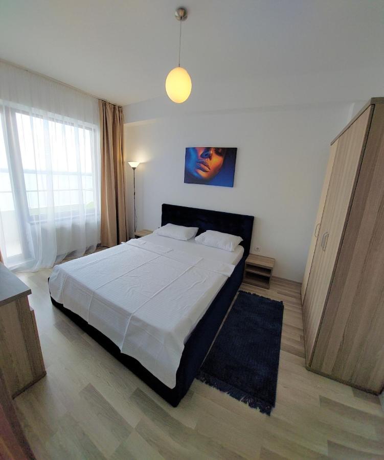 North Club Apartments Mamaia Exterior photo